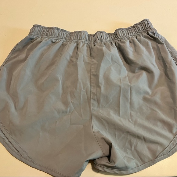 nike dri-fit shorts - Picture 2 of 4